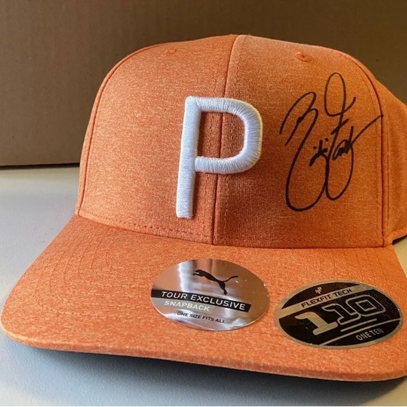 2023 Rocket Mortgage Classic Winner *Rickie Fowler Autographed Orange Pu… - Picture 3 of 5
